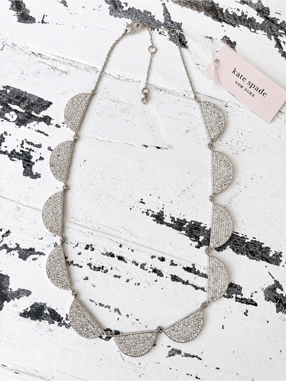 Kate Spade Mod Scallop Pavé Necklace NWT Silver Tone Crystal $168 Retail - Picture 2 of 6